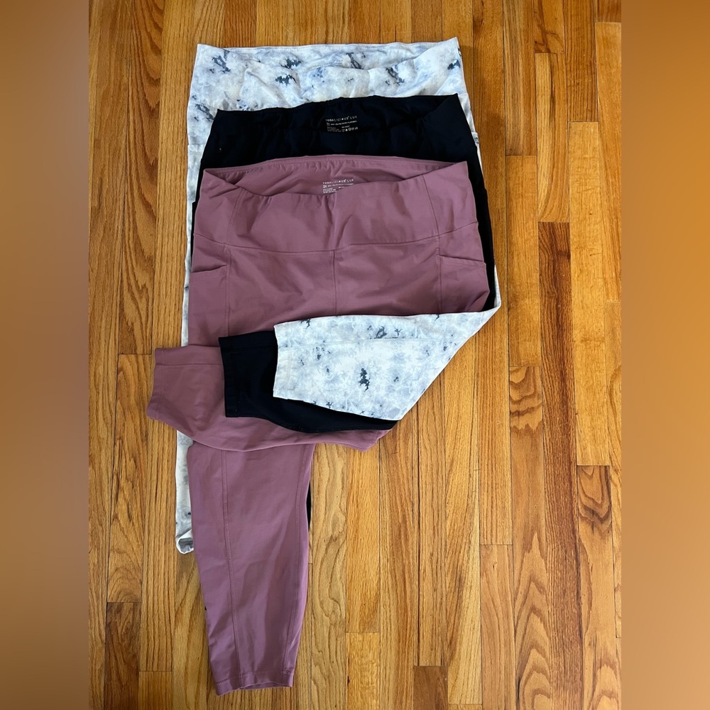 3 pairs of yogalicious brand yoga pants women’s 3x EUC
